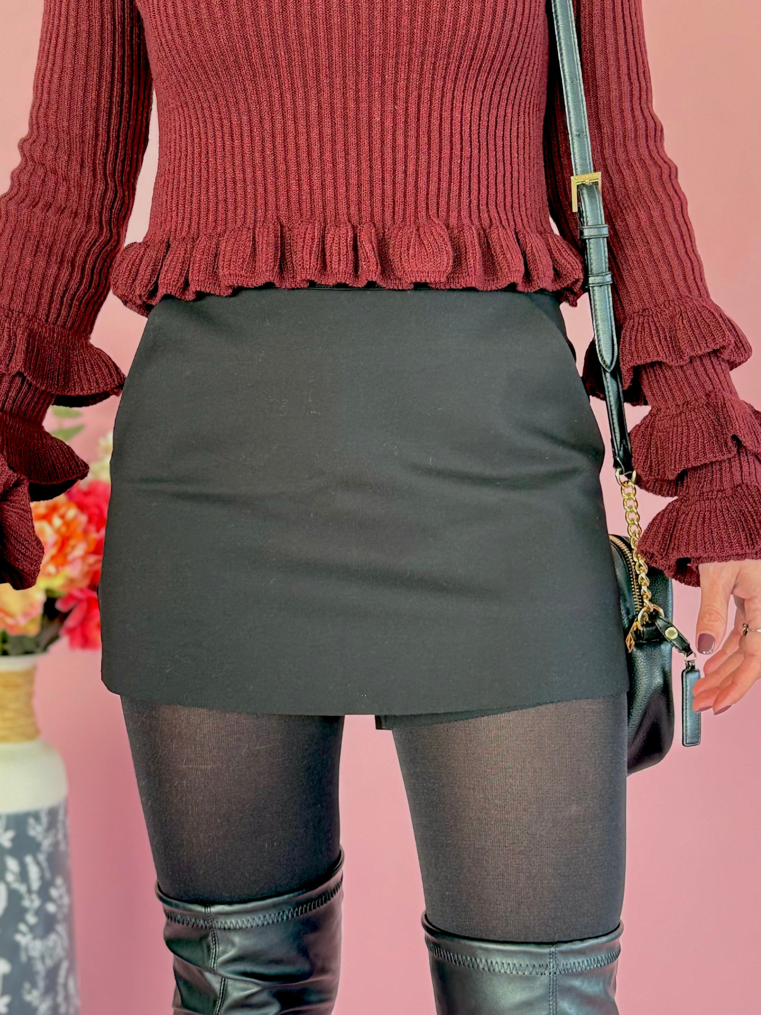 Falda Short ajustado con bolsillos color negro