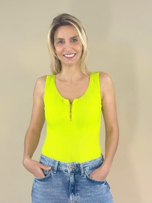 Body verde limon sin manga con escote y cierre