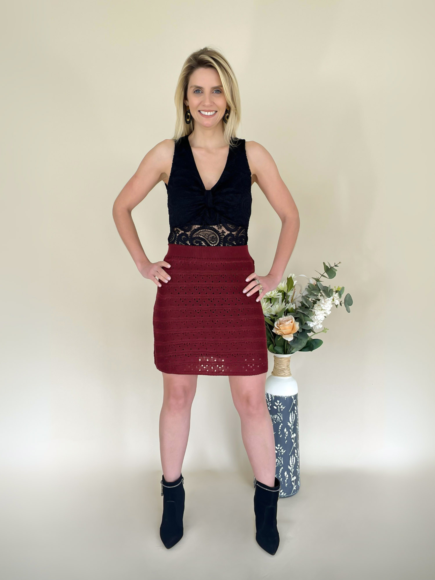 Body encaje escote en V sin mangas color negro