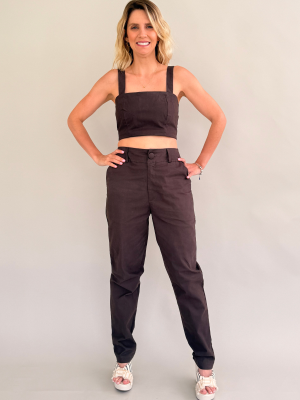 Conjunto de gabardina 2 piezas Pantalon social y top con tirantes color cafe